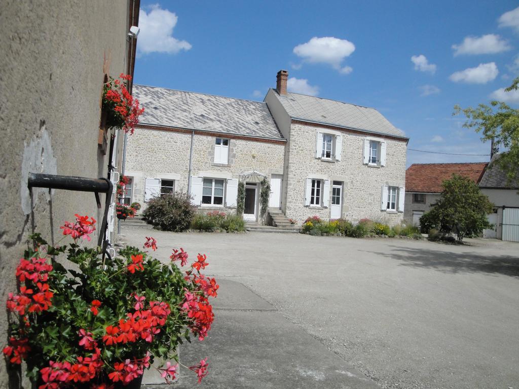 Ferme De La Poterie Bed & Breakfast Donnery Dış mekan fotoğraf