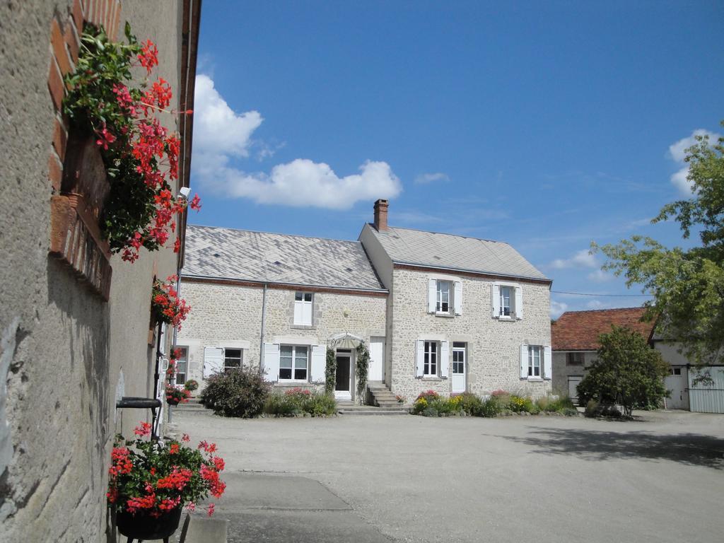 Ferme De La Poterie Bed & Breakfast Donnery Dış mekan fotoğraf